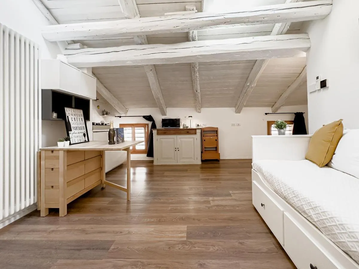 Realkasa De Pepoli Suite Bologna 0*,